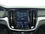 Volvo V60 T5 251PK Automaat R-Design / Head-Up / Stoelventilatie / Harman&Kardon / Elektr. Stoelen / 360 Camera / Trekhaak / Panoramadak / DAB / Adapt. Cruise / BLIS /