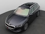 Skoda Octavia Combi 1.5 TSI First Edition 150PK DSG Pano-Schuifdak, Trekhaak, Head-Up Display, 18" LM Velgen, Side Assist, Elektr. Achterklep, Stoelverwarming, Navi