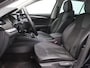 Skoda Octavia Combi 1.5 TSI First Edition 150PK DSG Pano-Schuifdak, Trekhaak, Head-Up Display, 18" LM Velgen, Side Assist, Elektr. Achterklep, Stoelverwarming, Navi