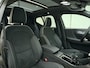 Volvo EX40 Extended Range Ultra / Nubuck / Getint Glas / Elektr. Stoelen / 360 Camera / Panoramadak / Harman&Kardon / Adapt. Cruise / BLIS / Keyless / Stoel + Stuurw. Verwarming /