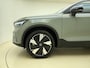 Volvo EX40 Extended Range Ultra / Nubuck / Getint Glas / Elektr. Stoelen / 360 Camera / Panoramadak / Harman&Kardon / Adapt. Cruise / BLIS / Keyless / Stoel + Stuurw. Verwarming /