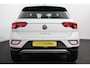 Volkswagen T-Roc 1.5 TSI 150pk DSG Style | Navigatie | Apple Carplay/Android Auto | Parkeersensoren | Camera | Adaptive Cruise Control | Park Assist | Stoel- en stuurverwarming | Elektrische achterklep | LED-koplampen