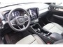 Volvo XC40 T4 Recharge Black Edition | Stoelverwarming | Trekhaak | Parkeercamera | H/K | Keyless