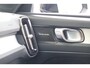 Volvo XC40 T4 Recharge Black Edition | Stoelverwarming | Trekhaak | Parkeercamera | H/K | Keyless