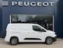 Peugeot Partner 1.5 BlueHDi 130 PK EAT8 Automaat L2 | Lengte 2 | Meest Complete Versie! | BPM-Vrije auto | Trekhaak | Navigatie | 3 -Zits | Stoel- Stuur- & Voorruitverwarming | LED verlichting | Keyless Entry | Camera | Digitale Binnenspiegel | Parkeersensoren | Pack Look | Mistlampen | Apple Carplay / Android Auto |