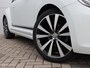 Volkswagen Beetle 1.2 TSI Design Pano LED PDC Stoelverwarming