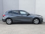 BMW 1-Serie 118i Business Edition Automaat / 1e Eigenaar / Navigatie / Camera / PDC / Apple Carplay & Android Auto / Parkeerassistent / Cruise Control / Clima / DAB / NAP /