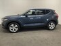 Volvo XC40 T2 130pk AUT8 Momentum BNS Adapt. Cruise/ Apple CarPlay/ Camera/ Stoel en Stuur verw.