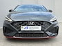 Hyundai i30 Fastback 2.0 N 280pk DCT 8 / Fabrieksgarantie t/m 12-2026 / Dealer onderhouden / Trekgewicht 1600 kg / Stuur- & Stoel verwarming / Cruise control / Achteruitrijcamera / Keyless Entry/Start / Apple Carplay Android Auto /