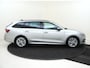 Skoda Octavia Combi 1.0 e-TSI Business Edition | Keyless | Navigatie | Elektrische achterklep | Parkeersensoren | Stoelverwarming | CarPlay | Elektrisch inklapbare buitenspiegels |