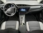 Toyota Auris Touring Sports 1.8 Hybrid Dynamic - Navigatie - Climate Control - Lichtmetalen velgen