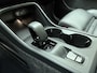 Volvo XC40 B3 177pk Core / Lederen bekleding / Camera achter / Keyles entry / Stoel/- en stuurverwarming /