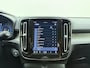 Volvo XC40 B3 177pk Core / Lederen bekleding / Camera achter / Keyles entry / Stoel/- en stuurverwarming /