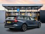 Volvo V60 B3 Plus Bright | 18" Allseason | 360 Camera | Trekhaak | Full LED | Elektr. verst. Stoelen | Harman Kardon | Adaptieve Cruise | BLIS | Keyless | Stoel/Stuur/Achterbankverwarming