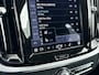 Volvo V60 B3 Plus Bright | 18" Allseason | 360 Camera | Trekhaak | Full LED | Elektr. verst. Stoelen | Harman Kardon | Adaptieve Cruise | BLIS | Keyless | Stoel/Stuur/Achterbankverwarming