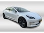Tesla Model 3 Standard RWD Plus 60 kWh / Trekhaak / Autopilot / Panoramadak / Camera / Premium Audio / 18'' / Leder