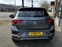 Volkswagen T-Roc 1.5 TSI 150pk AUT Sport Business R/ IQ / 19"/ Trekhaak / Carplay