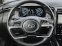Hyundai Tucson 1.6 T-GDI PHEV Comfort 4WD Automaat / Dealer onderhouden / Trekhaak 1.350 kg / Navigatie / Trekhaak afneembaar / Camera / Apple Carplay Android / 19”  LM + All Season banden / Climate control / Cruise control /