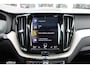 Volvo XC60 T8 Twin Engine AWD Momentum Pro Luchtvering | Schuif/kantel dak | Trekhaak | Verw. Stoel & Stuurwiel | BLIS | H&K audio |