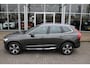Volvo XC60 T8 Twin Engine AWD Momentum Pro Luchtvering | Schuif/kantel dak | Trekhaak | Verw. Stoel & Stuurwiel | BLIS | H&K audio |
