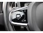Volvo XC60 T8 Twin Engine AWD Momentum Pro Luchtvering | Schuif/kantel dak | Trekhaak | Verw. Stoel & Stuurwiel | BLIS | H&K audio |