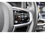 Volvo XC60 T8 Twin Engine AWD Momentum Pro Luchtvering | Schuif/kantel dak | Trekhaak | Verw. Stoel & Stuurwiel | BLIS | H&K audio |