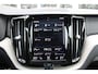 Volvo XC60 T8 Twin Engine AWD Momentum Pro Luchtvering | Schuif/kantel dak | Trekhaak | Verw. Stoel & Stuurwiel | BLIS | H&K audio |
