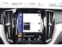 Volvo XC60 T8 Twin Engine AWD Momentum Pro Luchtvering | Schuif/kantel dak | Trekhaak | Verw. Stoel & Stuurwiel | BLIS | H&K audio |