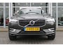 Volvo XC60 T8 Twin Engine AWD Momentum Pro Luchtvering | Schuif/kantel dak | Trekhaak | Verw. Stoel & Stuurwiel | BLIS | H&K audio |