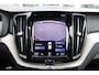 Volvo XC60 T8 Twin Engine AWD Momentum Pro Luchtvering | Schuif/kantel dak | Trekhaak | Verw. Stoel & Stuurwiel | BLIS | H&K audio |