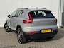 Volvo XC40 B4 Plus Dark | Adaptief Cruis | Trekhaak | Stuur en Stoel verwarming
