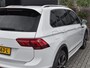 Volkswagen Tiguan 1.5 TSI R-Line Panoramadak Nav Camara ACC 20 Inch Velgen