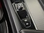 Volvo V60 2.0 B3 Plus Dark | Trekhaak | Harman / Kardon | 360° Camera | Stoelverwarming |