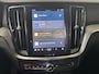 Volvo V60 2.0 B3 Plus Dark | Trekhaak | Harman / Kardon | 360° Camera | Stoelverwarming |
