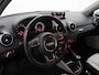 Audi A1 1.4 TFSI S edition Navi. Airco. Cruisec. Lmvelg. Mistlamp. Aux. Automlicht. elecraam. Centrvergr. Bluetooth. De S-Edition is de meest luxe uitvoering met een1.4 cc moter met 122 pk