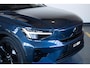 Volvo EC40 Single Motor Extended Range Plus Black Edition | Demo Deal | Panoramadak | Verwarmbare voorstoelen&stuurwiel |  360º Camera | Premium audio by Harman Kardon | Keyless Entry/Start | Warmtepomp | 20 inch lichtmetalen velgen