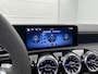 Mercedes-Benz A-klasse 250 e Business Solution AMG | Nightpakket | Smartphone-integratie | Panoramaschuifdak | MULTIBEAM LED | THERMOTRONIC | Sfeerverlichting | Stoelverwarming voor |