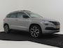 Skoda Karoq 1.5 TSI ACT Sportline Business 150pk DSG/AUTO | Achteruitrijcamera | Trekhaak | Navigatie | Cruise control | Stoelverwarming | 19" LMV