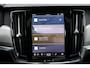 Volvo S90 T8 AWD Ultra Bright - Schuif/kanteldak - IntelliSafe Assist & Surround - 360º Camera - Bowers & Wilkins audio - Adaptieve LED koplampen - Verwarmde voorstoelen, stuur & achterbank - Parkeersensoren voor & achter - Elektr. bedienb. voorstoelen met geheugen - Extra getint glas - 19' LMV