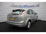 Ford Focus 1.6 Titanium met leer, klima, trekhaak, cruise, stoelverwarming enz. enz.
