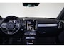 Volvo XC40 T4 Recharge Plus Bright - IntelliSafe Assist & Surround - 360º Camera - Harman/Kardon audio - Verwarmde voorstoelen & stuur - Parkeersensoren voor & achter - Elektr. bedienb. voorstoelen met geheugen links - Draadloze tel. lader - Extra getint glas - 18' LMV