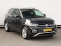 Volkswagen T-Cross 1.0 TSI Style 110pk | Dealer onderhouden | Trekhaak | Camera | Navigatie | ACC | LED | Climate control | Multmediapakket |