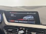 BMW 1-Serie 120i | M-Sport | Pano | Stoel- stuurverwarming | Harman Kardon | Afn. Trekhaak | Elektrische A klep | Shadow line | NL auto | 1e eigenaar