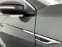 Volkswagen T-Roc R-Line-Edition 1.0 85 kW / 116 pk TSI SUV 6 versn. Led Plus verlichting