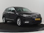 Volkswagen Tiguan 1.4 TSI Connected Series | Trekhaak | Carplay | Adaptief LED | Navigatie | 18'' | Parkeerhulp | Cruise control | Bluetooth | Climate control | Getint glas