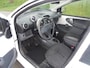 Peugeot 107 Peugeot 107 1.0 benzine airco lmv schuifdak 137.000km