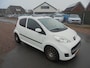 Peugeot 107 Peugeot 107 1.0 benzine airco lmv schuifdak 137.000km