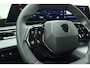 Peugeot E-3008 Allure Avantage 210 73 kWh DEMO | 525 KM WLTP | Warmtepomp | Trekhaak | Navigatie | 360 Vision & Drive Assist Pack