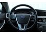 Volvo V40 T2 Momentum |Navigatie| Bluetooth| Climate Control| Regensensor| Lichtmetalen velgen| LED dagrijverlichiting| Inklapbare buitenspiegels| Parkeer sensoren achter