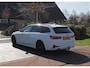BMW 3-Serie Touring 320e Business Edition Plus | 19 Inch Velgen | Trekhaak | Laser Led koplampen | NL-Auto |